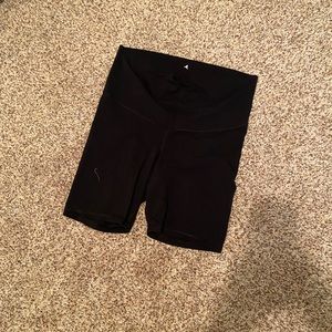 Old Navy maternity bike shorts